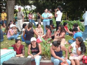 Lee más sobre el artículo Maquila LIDO Industrias cierra y deja tres mil personas sin trabajo y sin pago de salario ni prestaciones