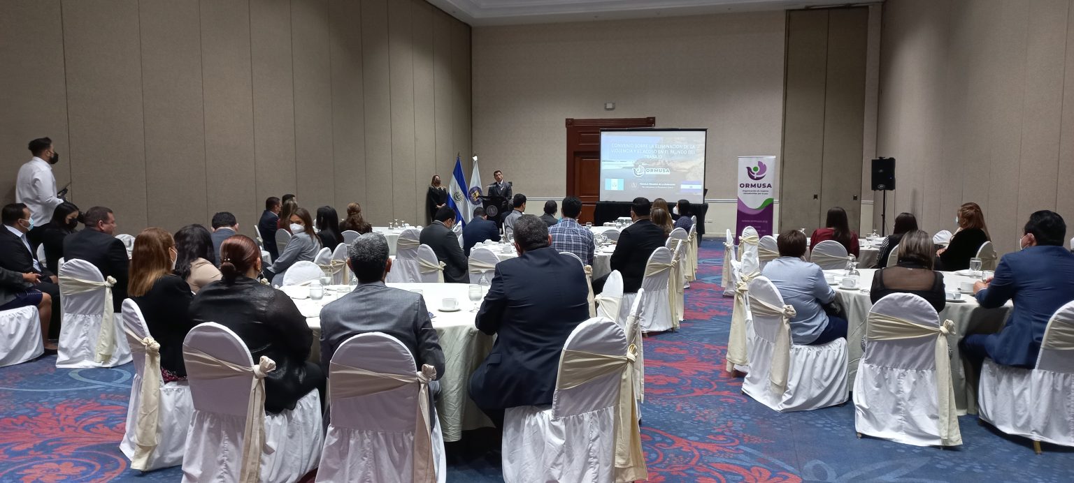 En este momento estás viendo ORMUSA y CNJ inauguraron curso especializado en derechos laborales de las mujeres